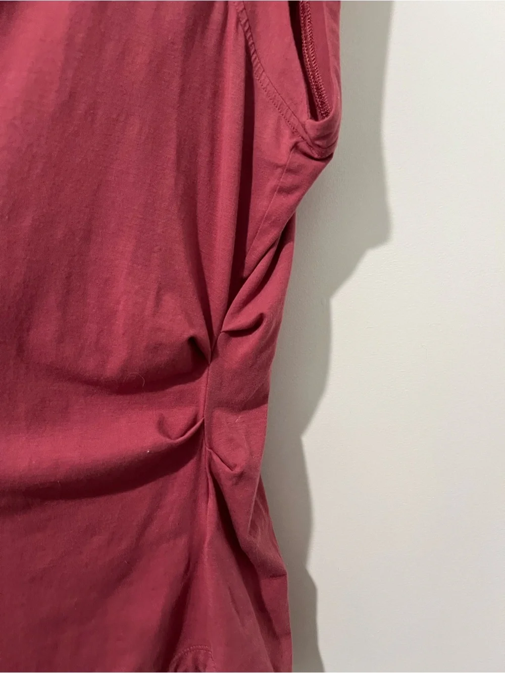 Athleta Women's V-Neck Long Sleeve Top in Wine - Picture 3 of 5